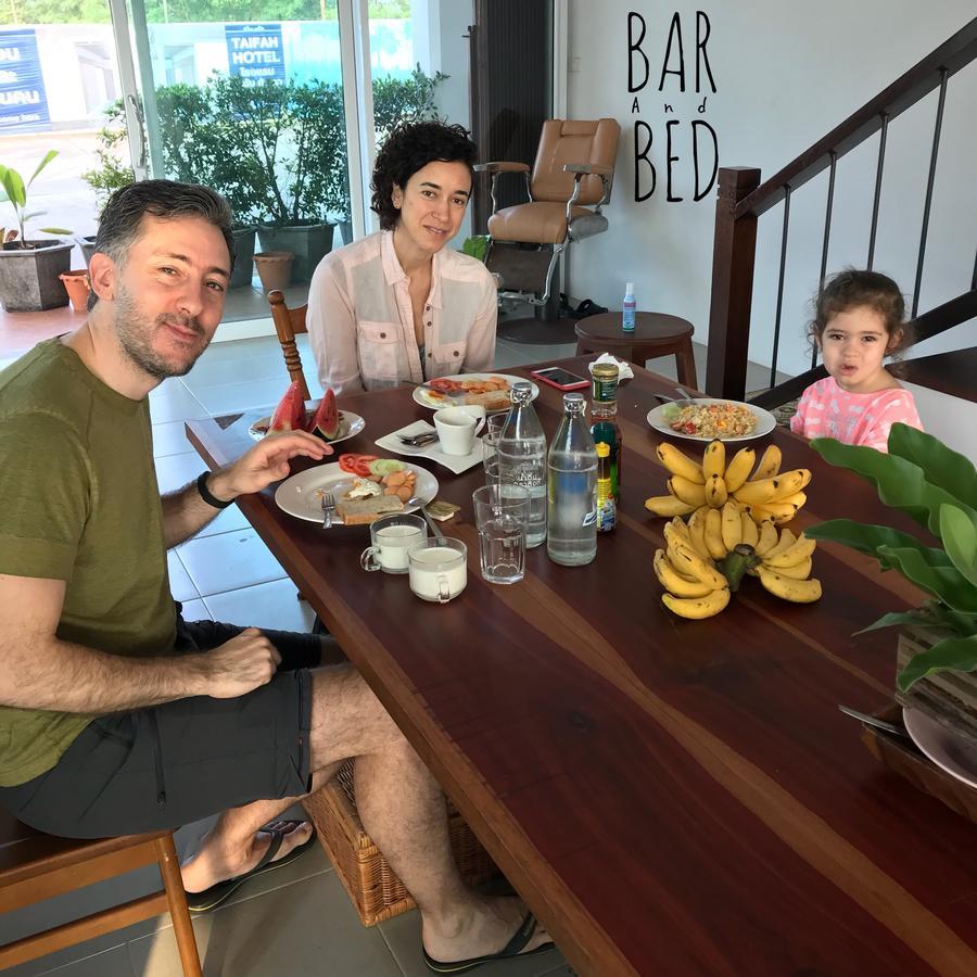 Barandbed Urt Hostel Surat Thani Bagian luar foto