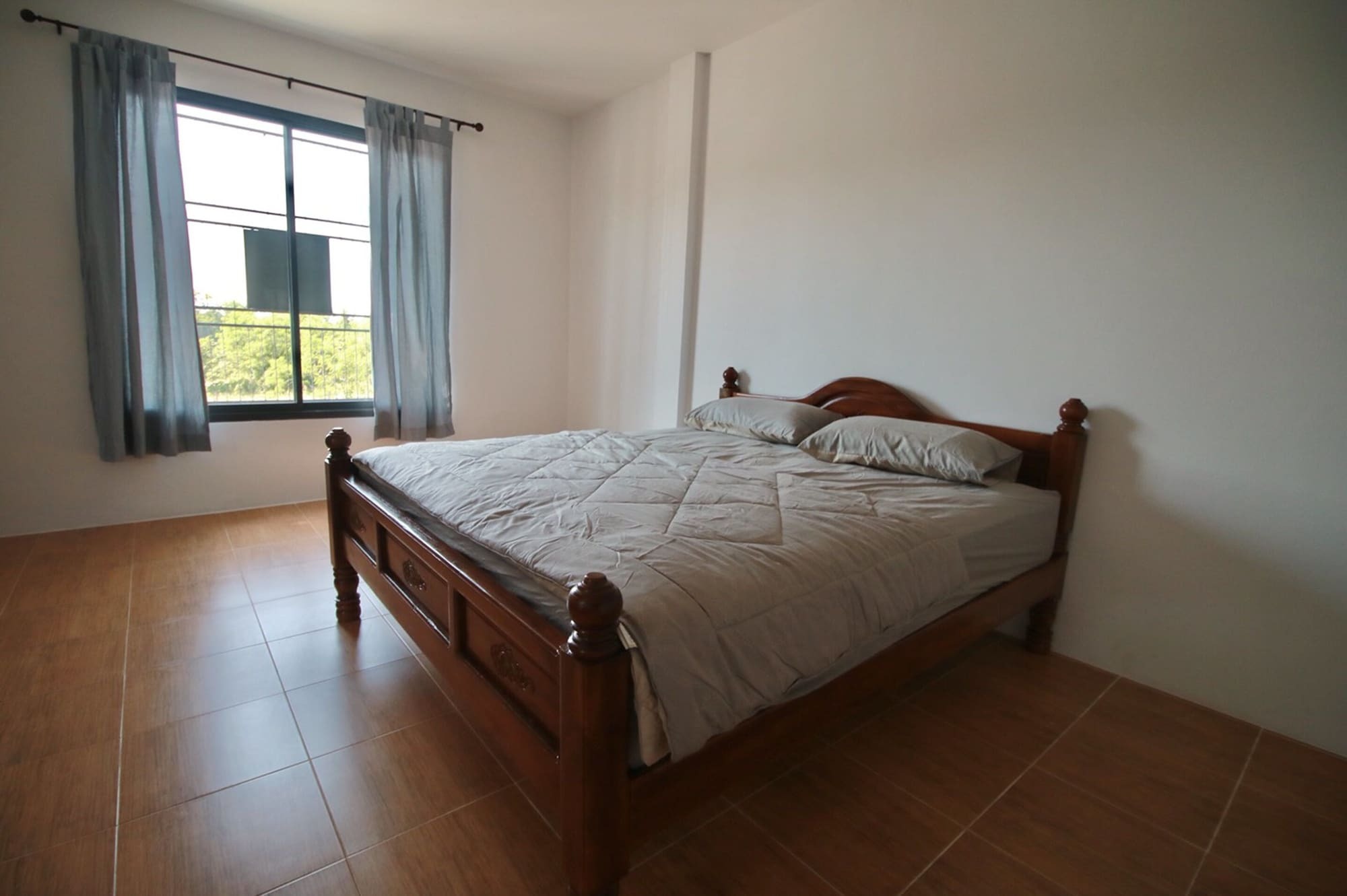 Barandbed Urt Hostel Surat Thani Bagian luar foto